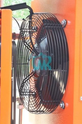 Винтовой электрический компрессор с ременным приводом ЗИФ-СВЭ-1,9/0,7 ШМ